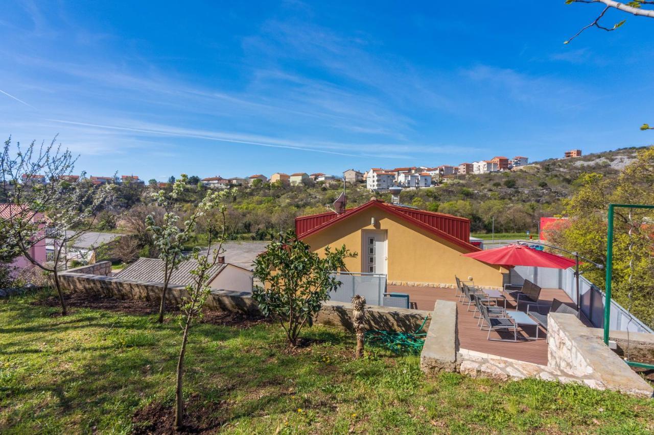 Rimac Apartment And Rooms Novi Vinodolski Exterior foto